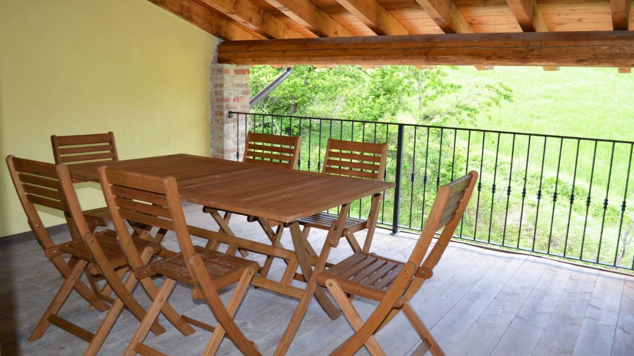 Agriturismo "Veritas" Bed & Wine Casaleggio Boiro Zewnętrze zdjęcie