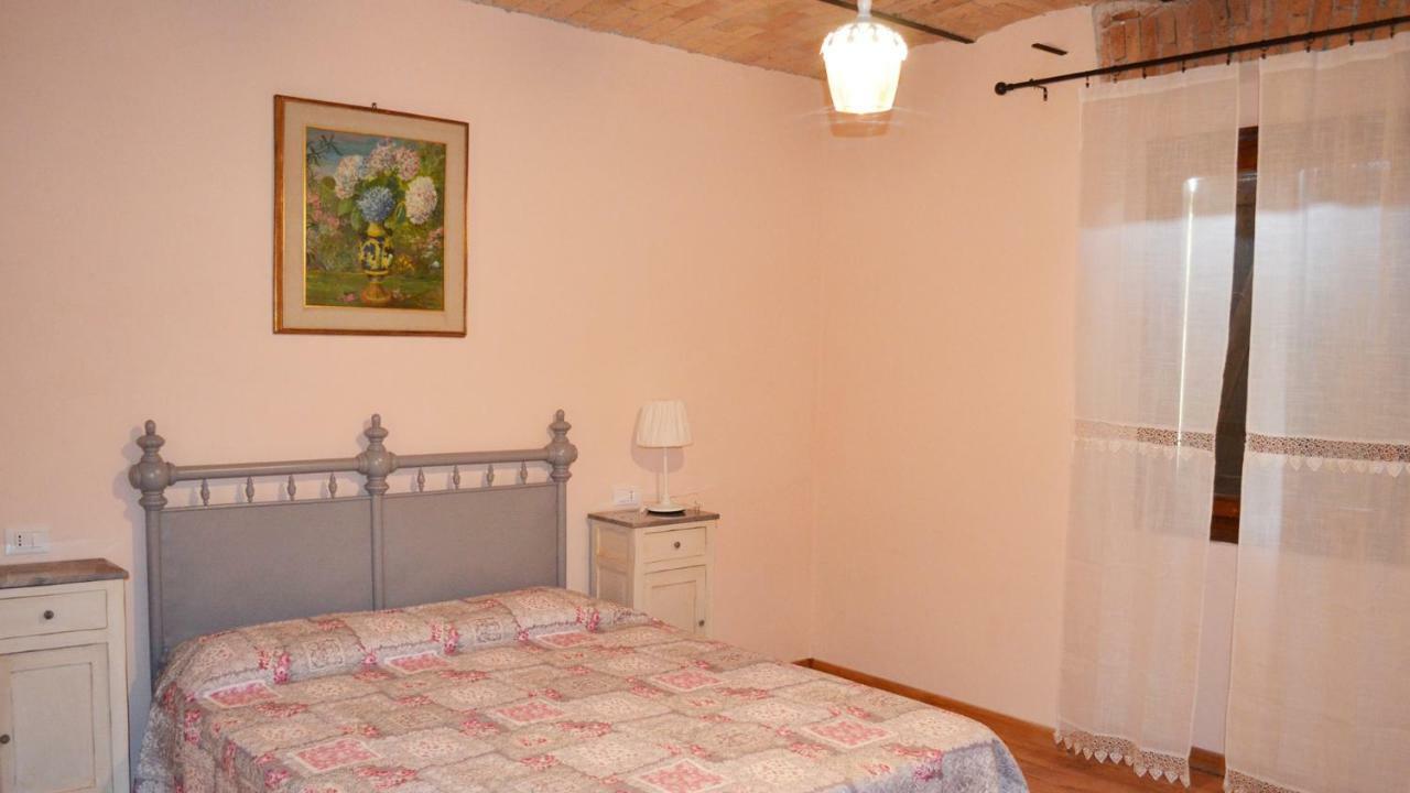 Agriturismo "Veritas" Bed & Wine Casaleggio Boiro Zewnętrze zdjęcie