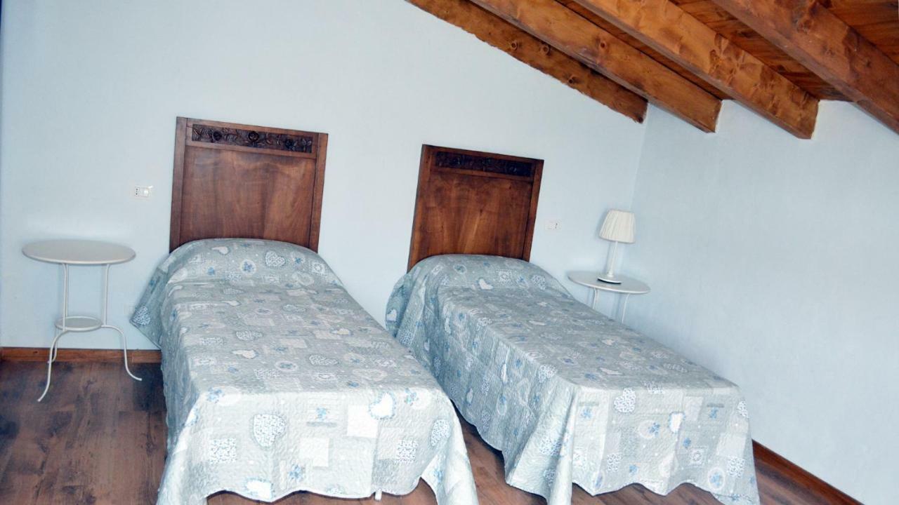 Agriturismo "Veritas" Bed & Wine Casaleggio Boiro Zewnętrze zdjęcie
