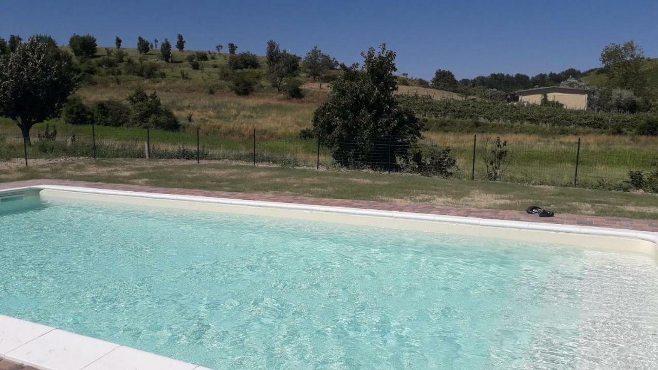 Agriturismo "Veritas" Bed & Wine Casaleggio Boiro Zewnętrze zdjęcie